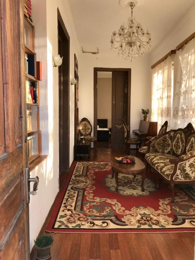 Guest House Nona Kutaisi Exterior photo